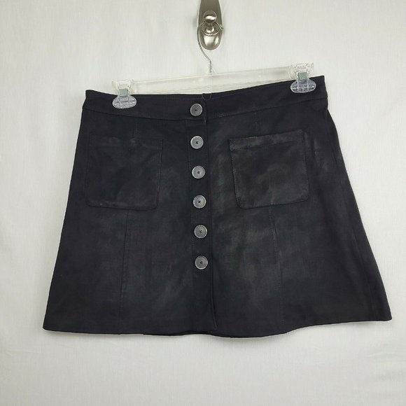 Zara Terez Dresses & Skirts - Zara Trf Collection Womens Black Front Pockets faux leather Mini Skirt Size XL